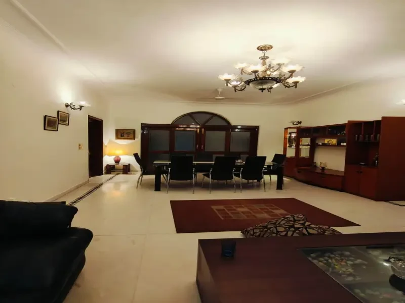 Drawing Room — 4 Bedroom Residential House for Sale in Todermal Road Area, New Delhi