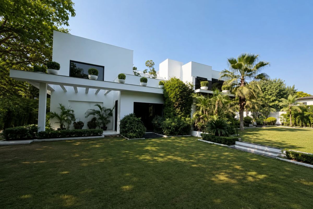 5 BHK Kothi / Villa for Sale in Chattarpur, New Delhi
