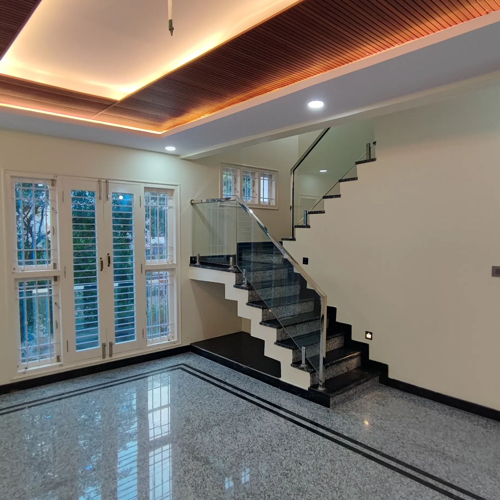 Living Room — 4 Bedroom Residential House for Sale in Banashankari Stage 6, Thurahalli