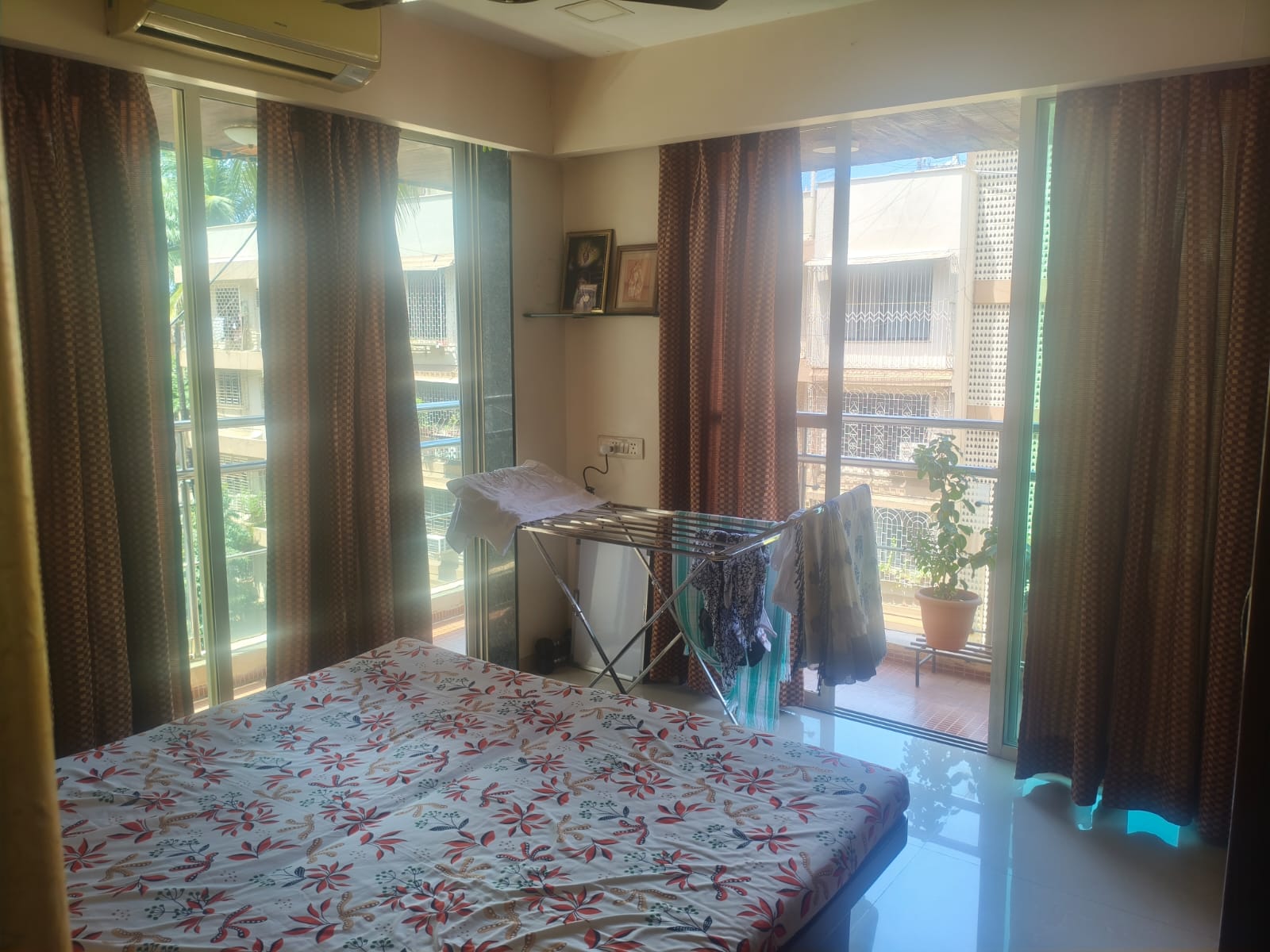 Property Image — 2 BHK Flat for Sale in Green Lane, Mumbai