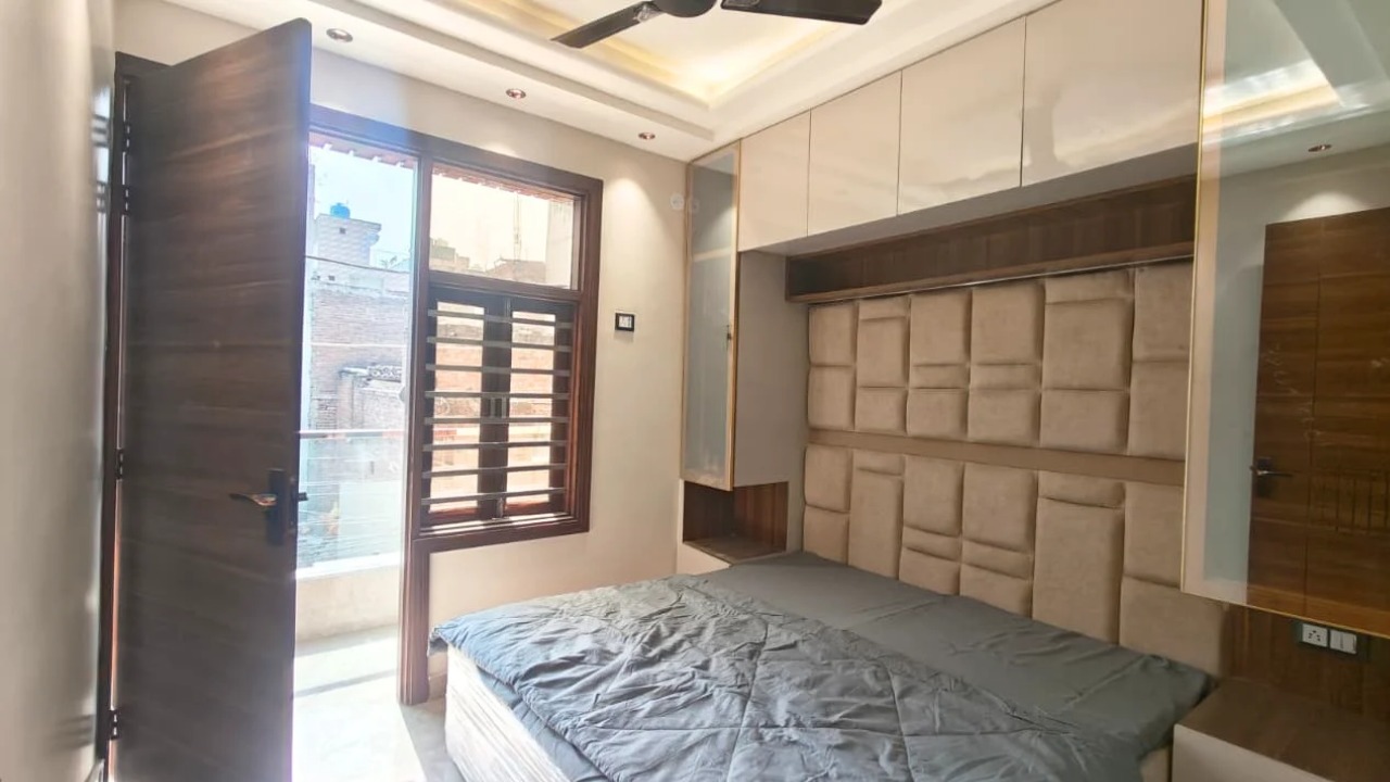 Property Image — 2 BHK Flat for Sale in Mohan Garden, Delhi