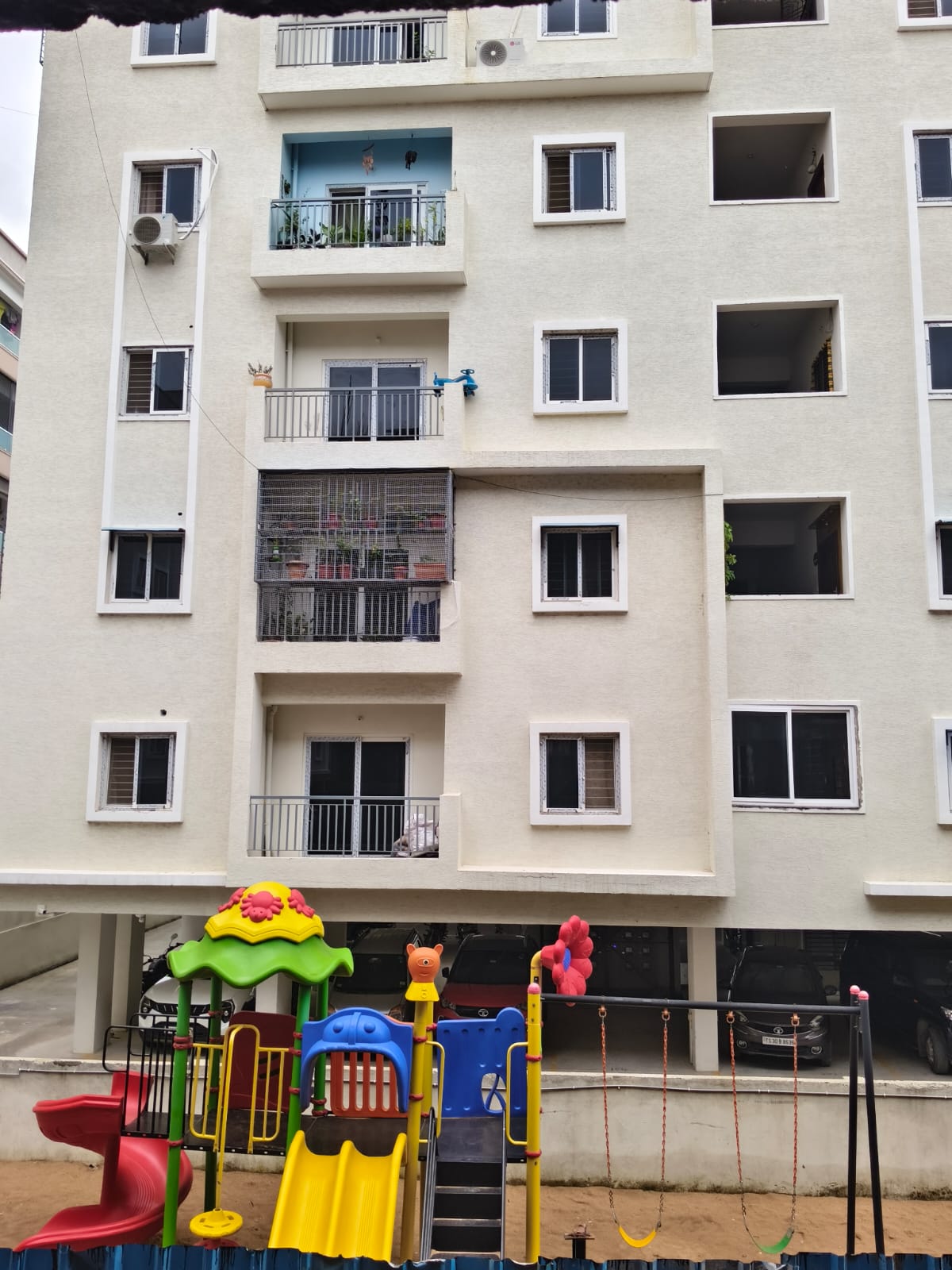 3 BHK Flat / Apartment for Sale in Ameenpur, Miyapur